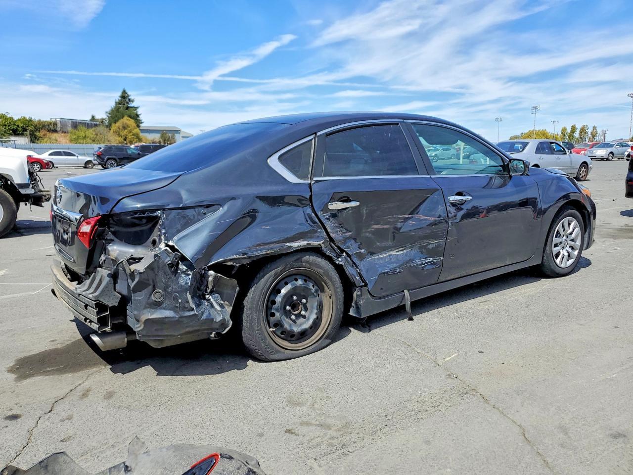 2018 Nissan Altima 2.5 S - zdjęcie 3