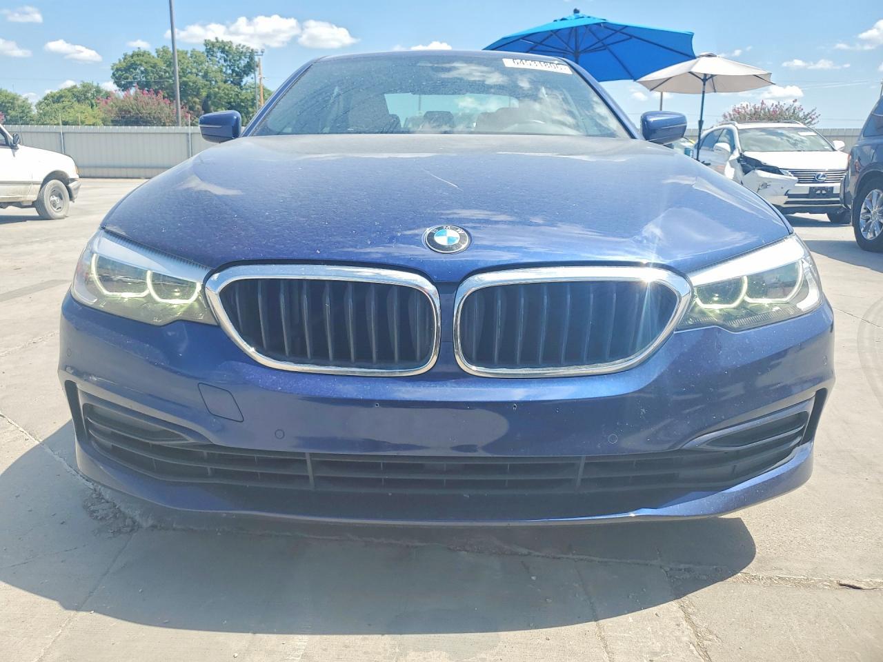 2020 BMW 530 I - zdjęcie 5