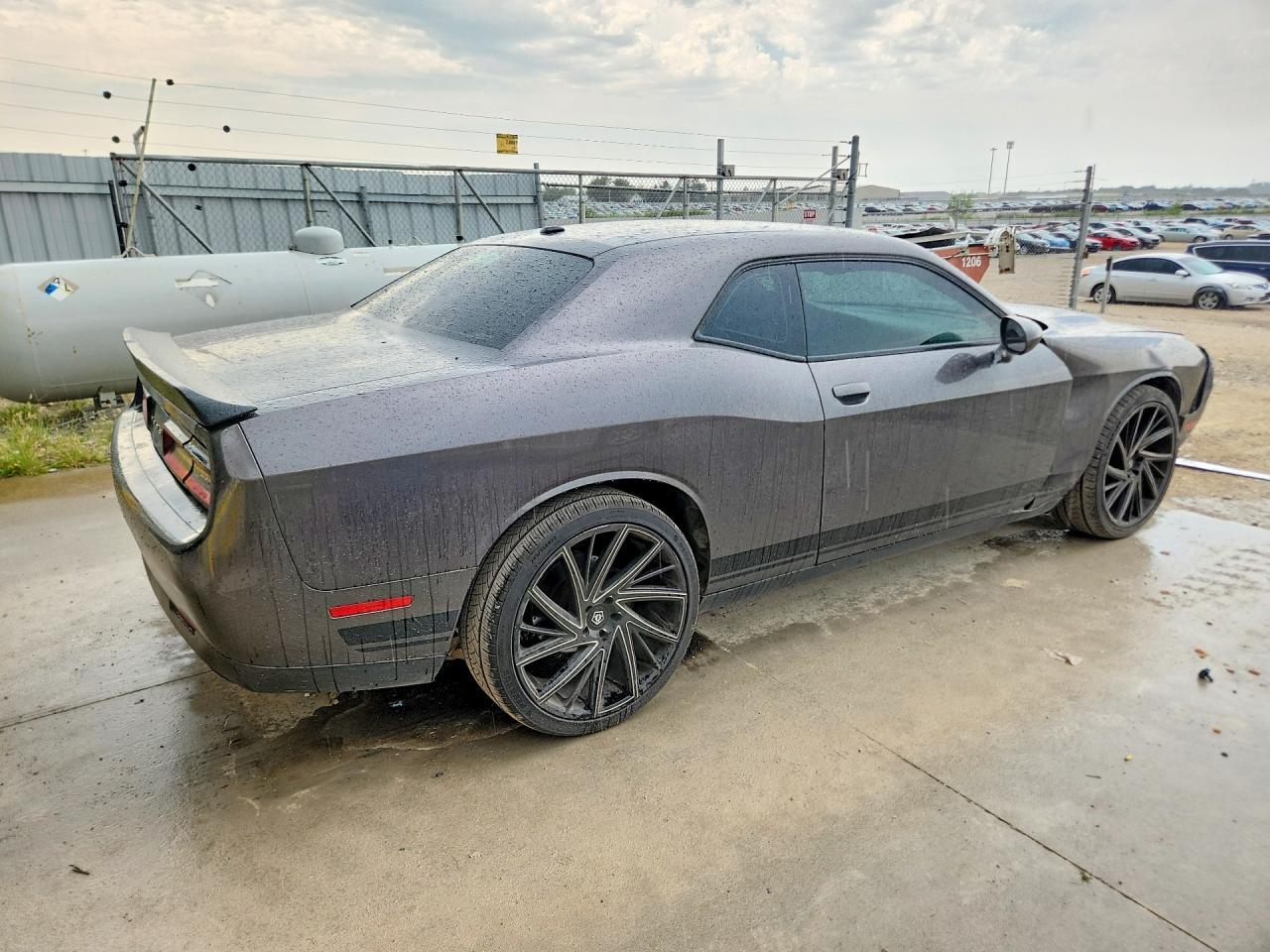 2017 Dodge Challenger Sxt - zdjęcie 3