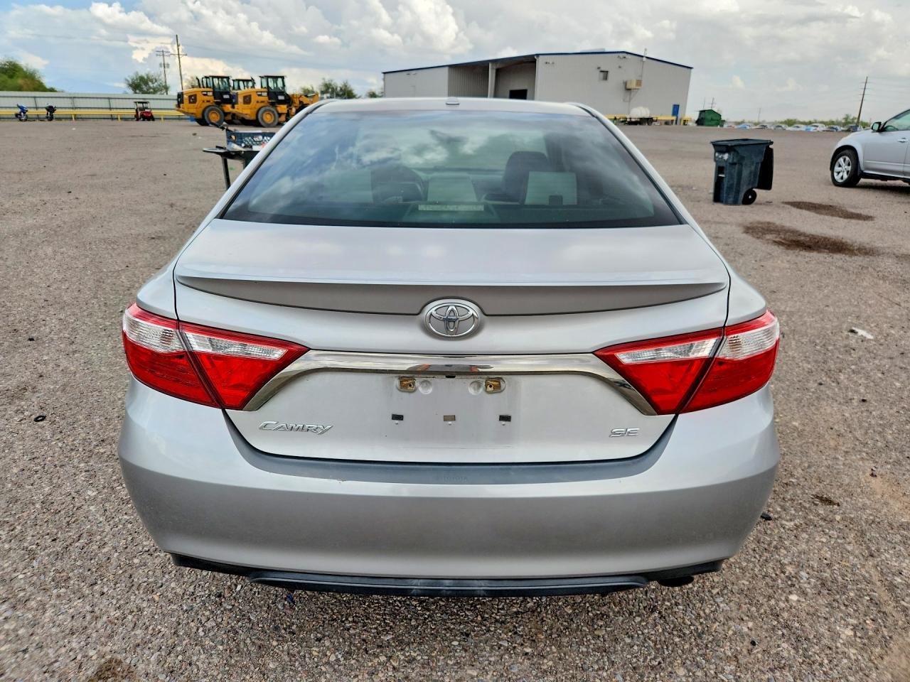 2015 Toyota Camry Se - zdjęcie 6