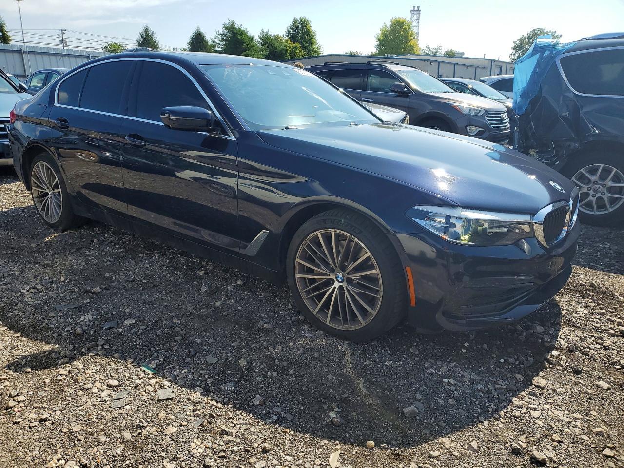2020 BMW 530 I - zdjęcie 4