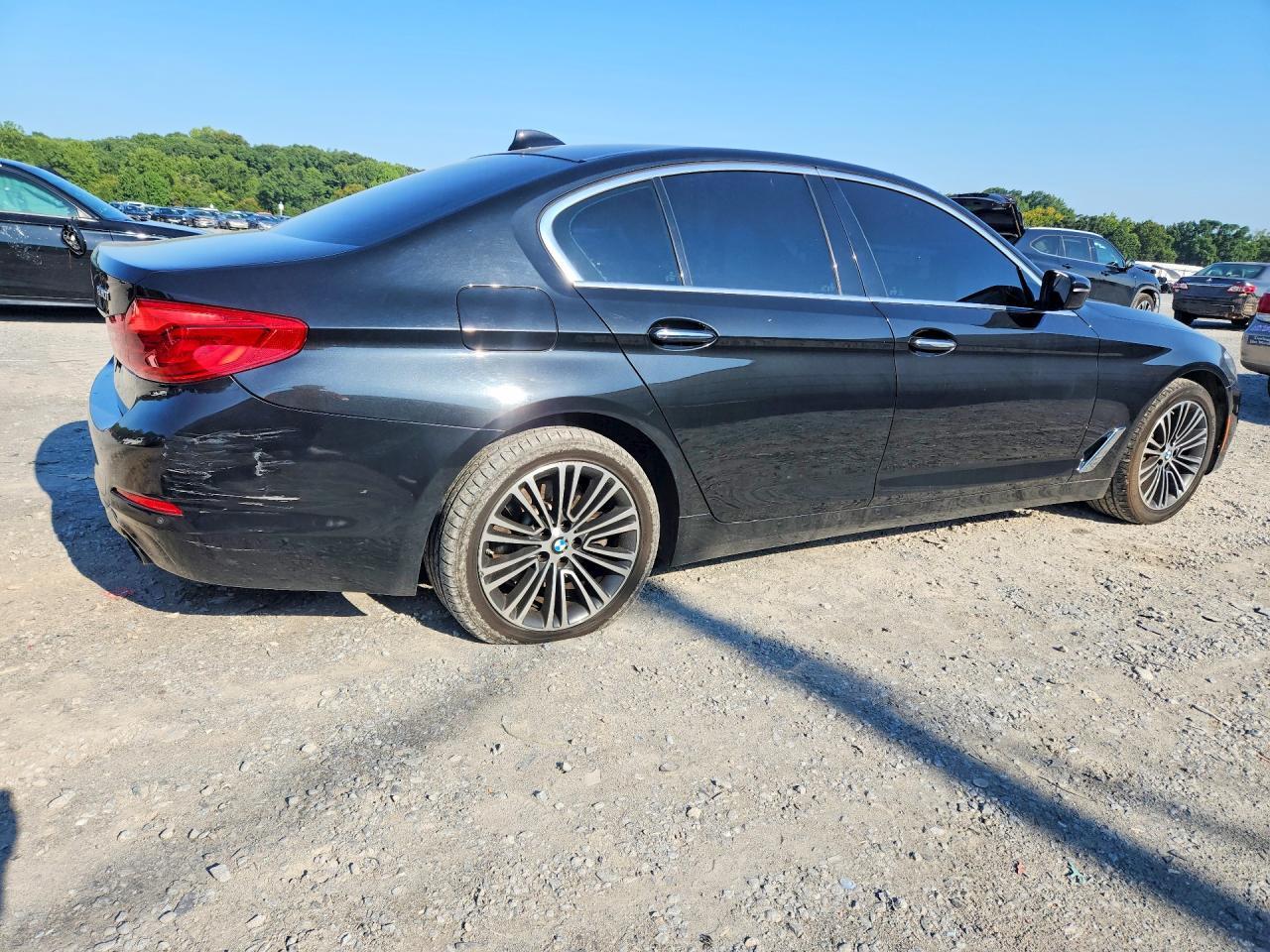 2018 BMW 530 Xi - zdjęcie 3