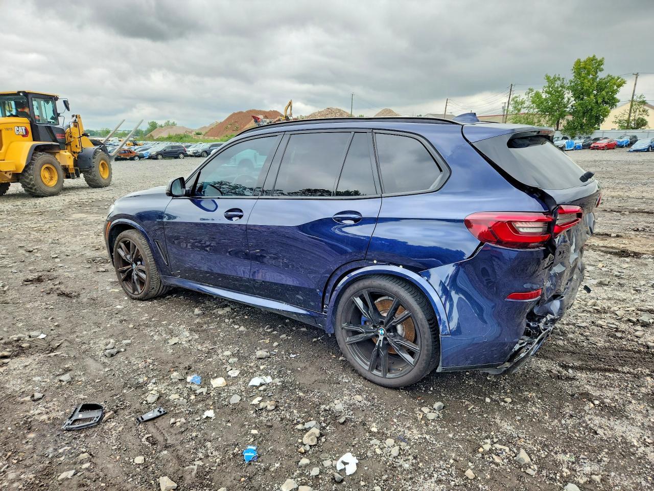 2021 BMW X5 M - zdjęcie 2