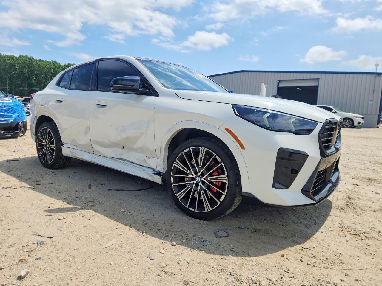 2026 BMW X2 M35I - zdjęcie 4