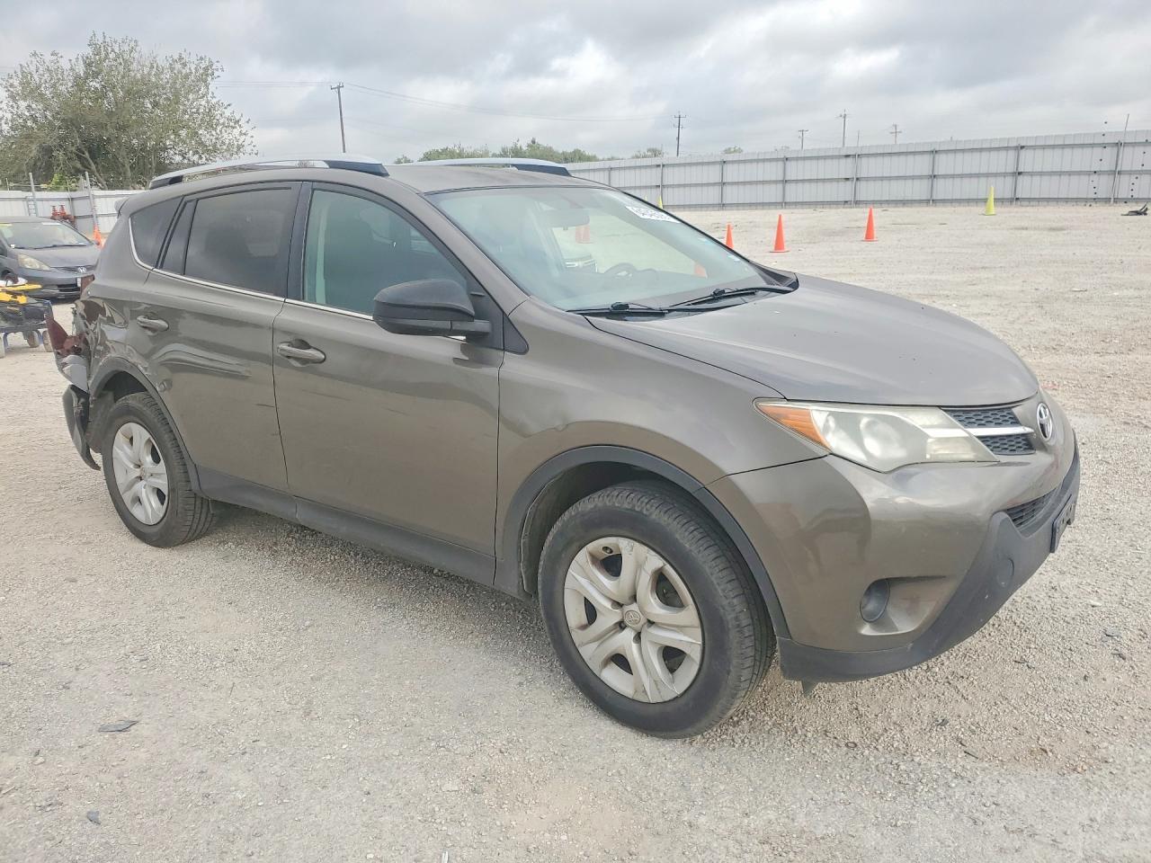 2015 Toyota Rav4 Le - zdjęcie 4