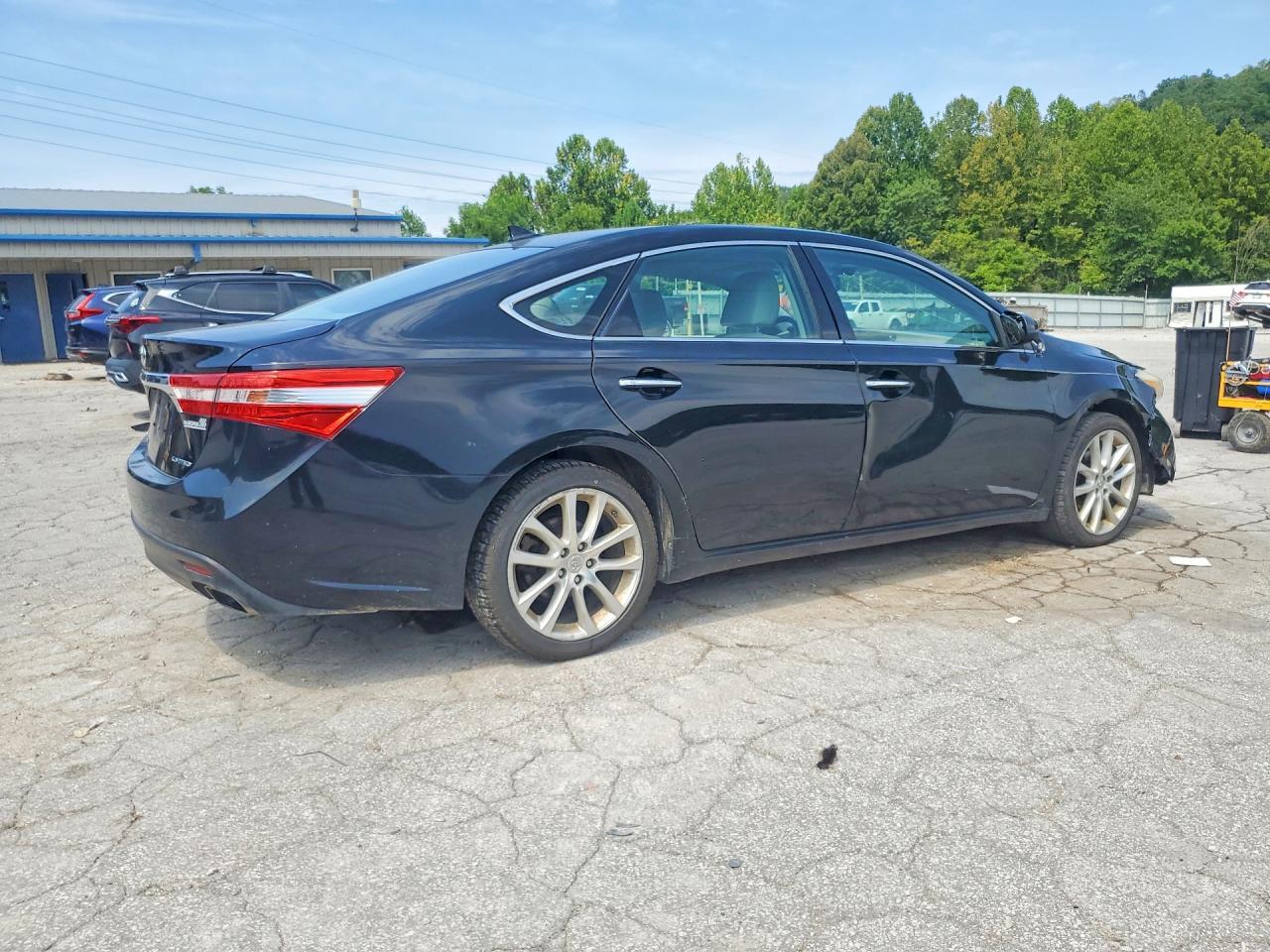 2013 Toyota Avalon Limited - zdjęcie 3