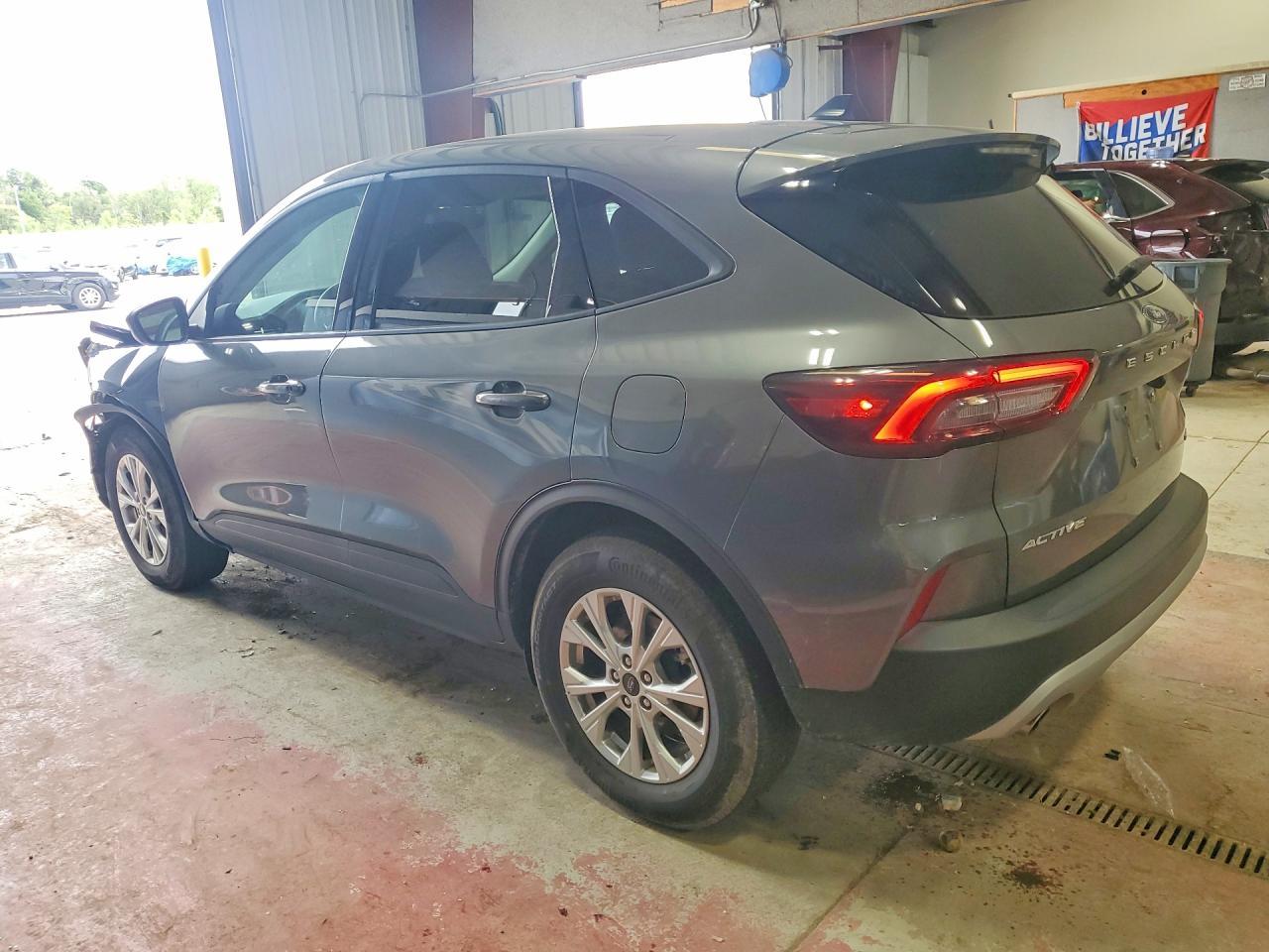 2025 Ford Escape Active - zdjęcie 2