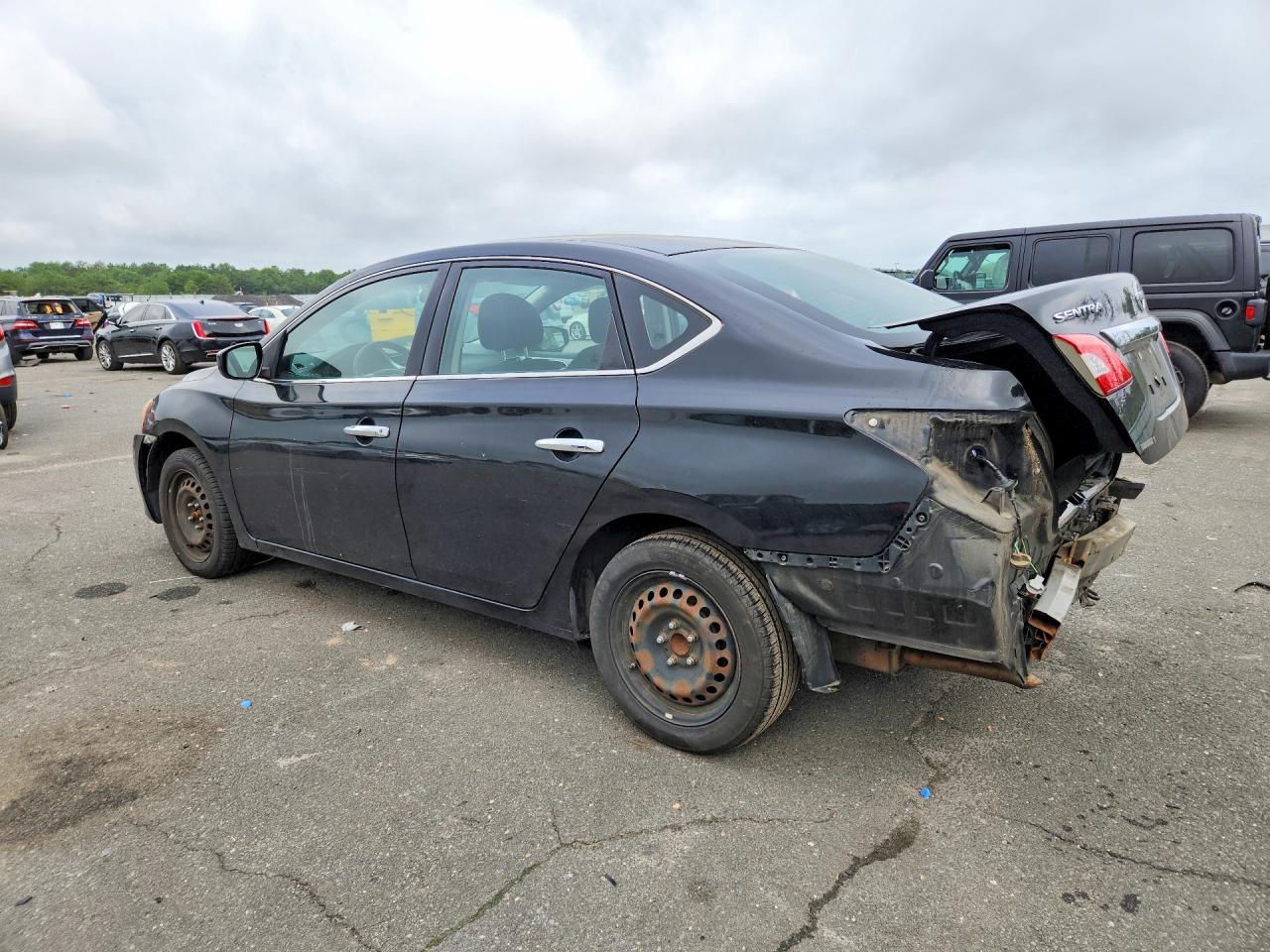 2015 Nissan Sentra S - zdjęcie 2