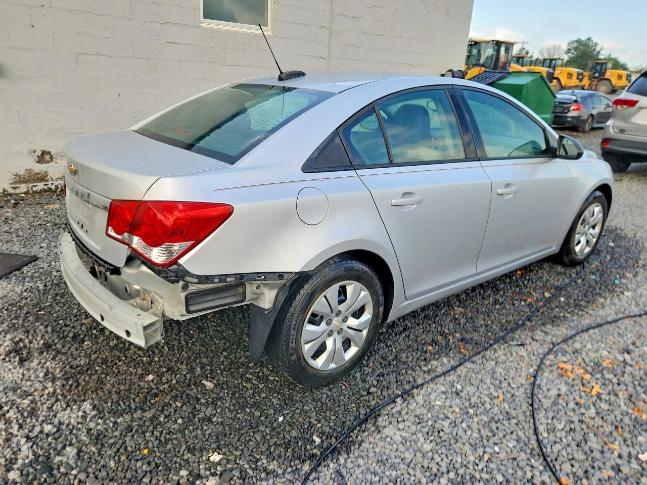 2015 Chevrolet Cruze Ls - zdjęcie 3