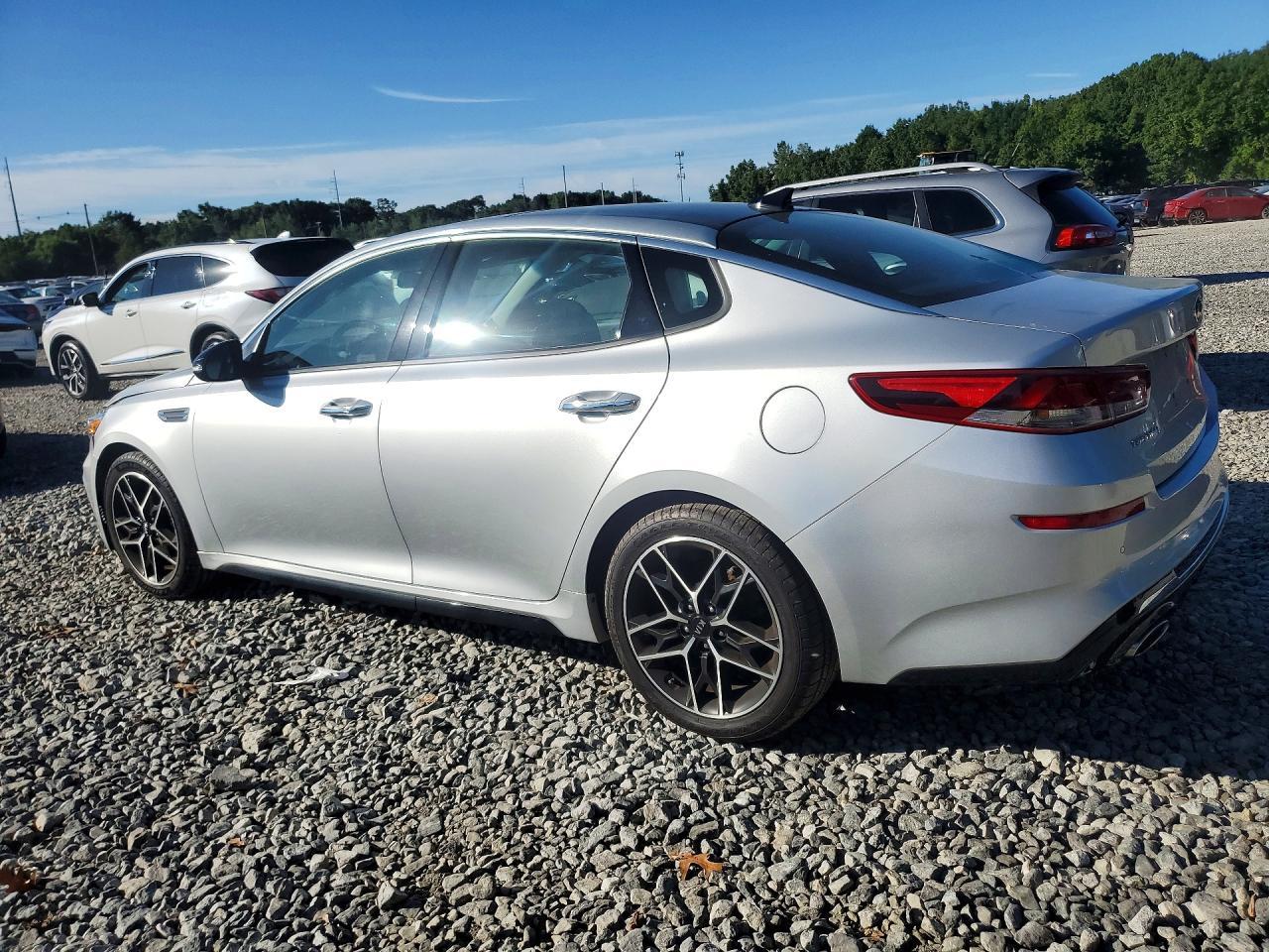 2020 Kia Optima Special Edition - zdjęcie 2