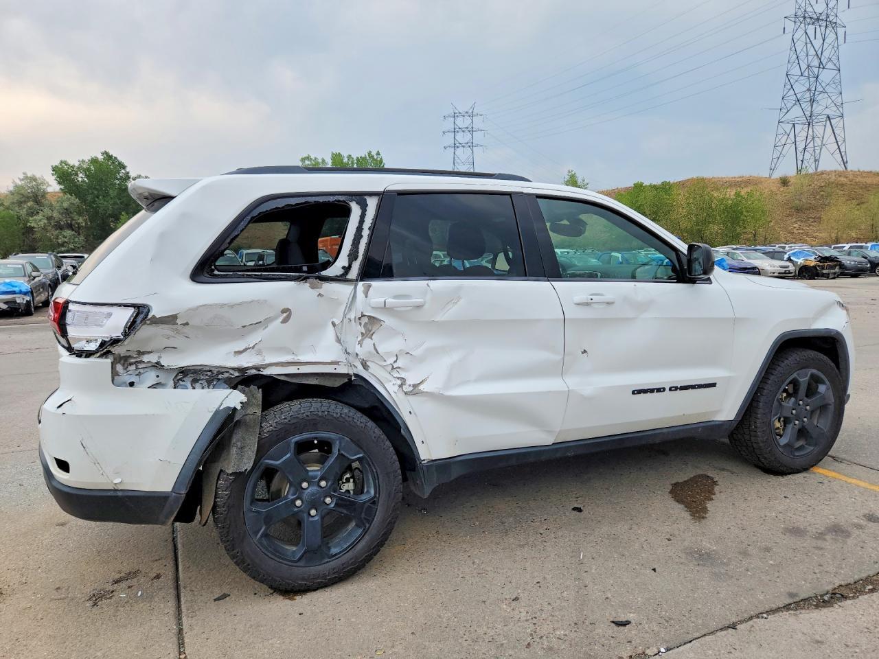 2018 Jeep Grand Cherokee Laredo - zdjęcie 3