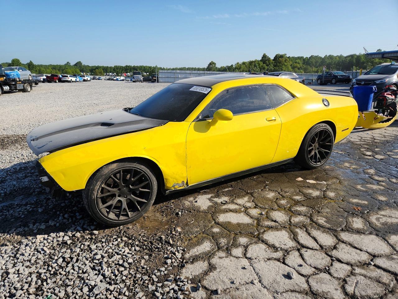 2016 Dodge Challenger R - zdjęcie główne