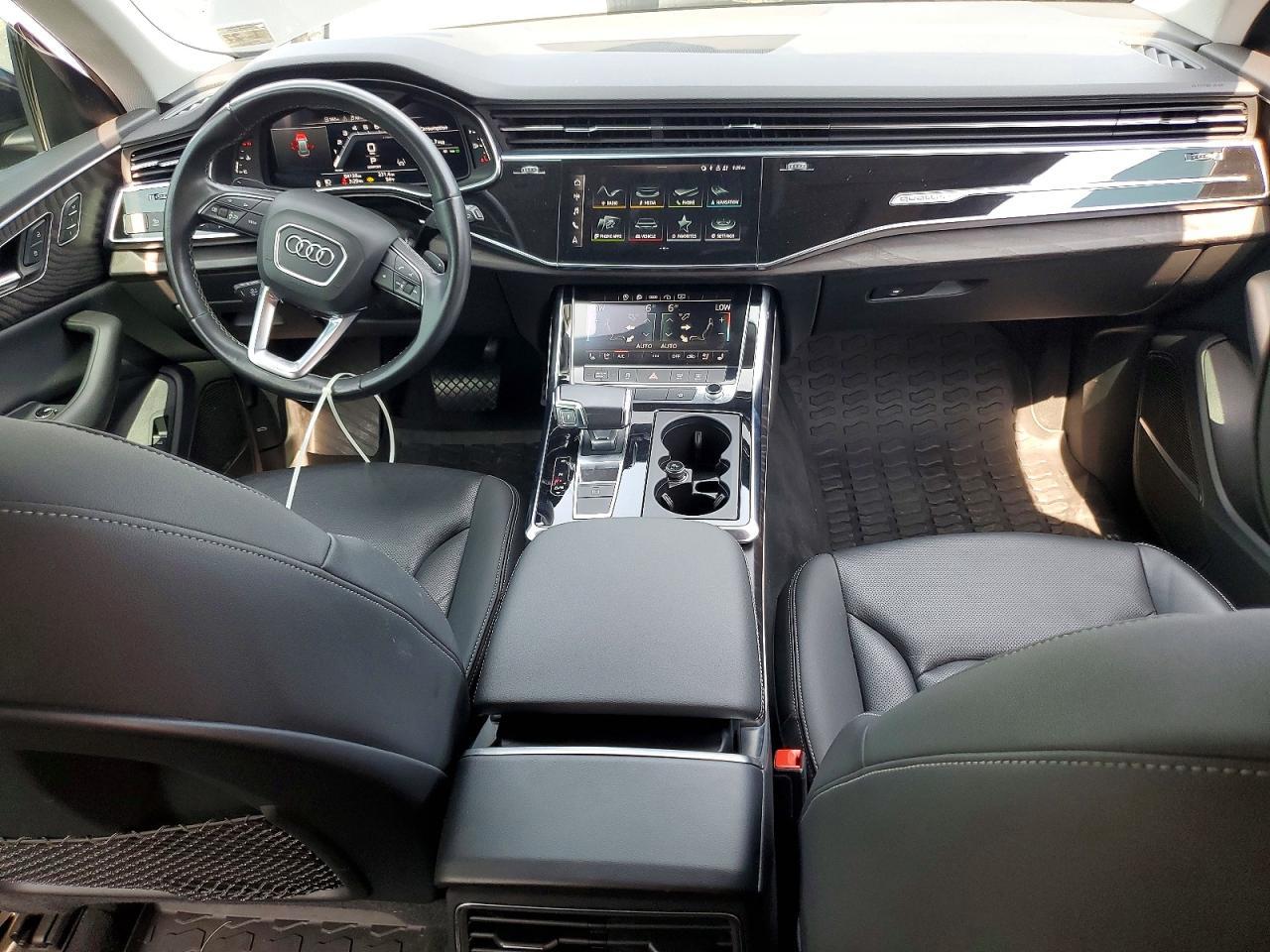 2022 Audi Q8 Premium Plus - zdjęcie 8
