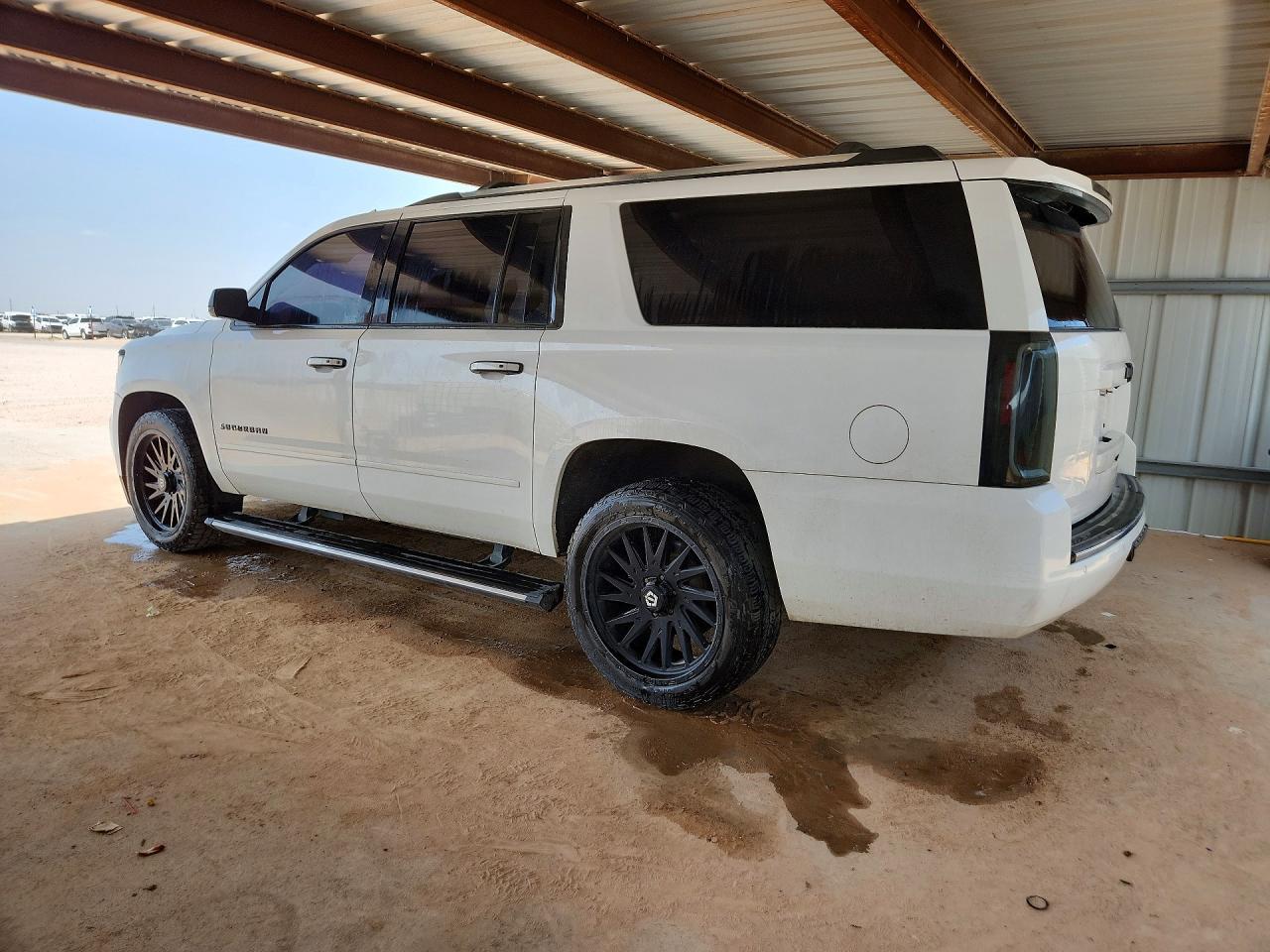 2019 Chevrolet Suburban K1500 Premier - zdjęcie 2