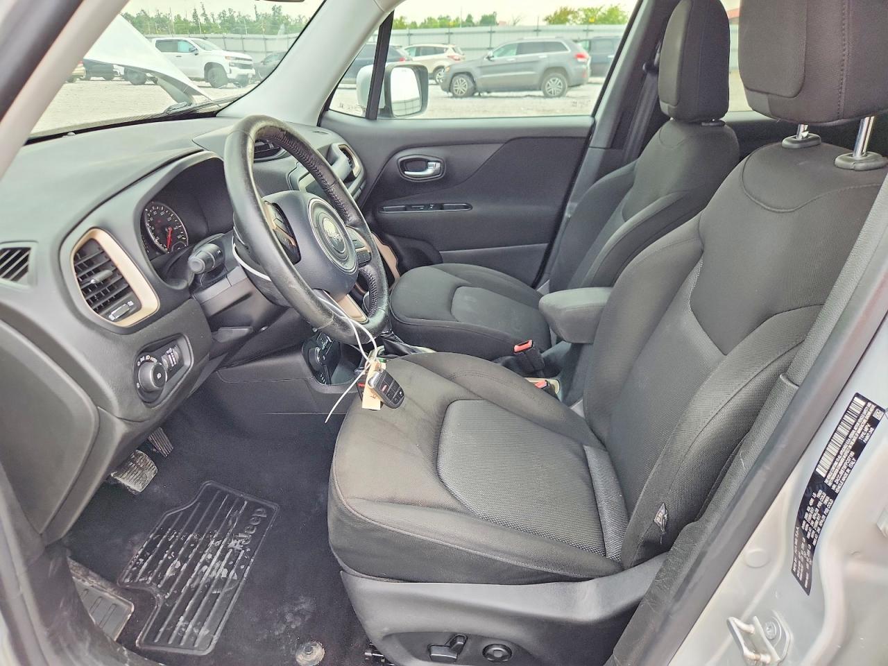 2015 Jeep Renegade Latitude - zdjęcie 7