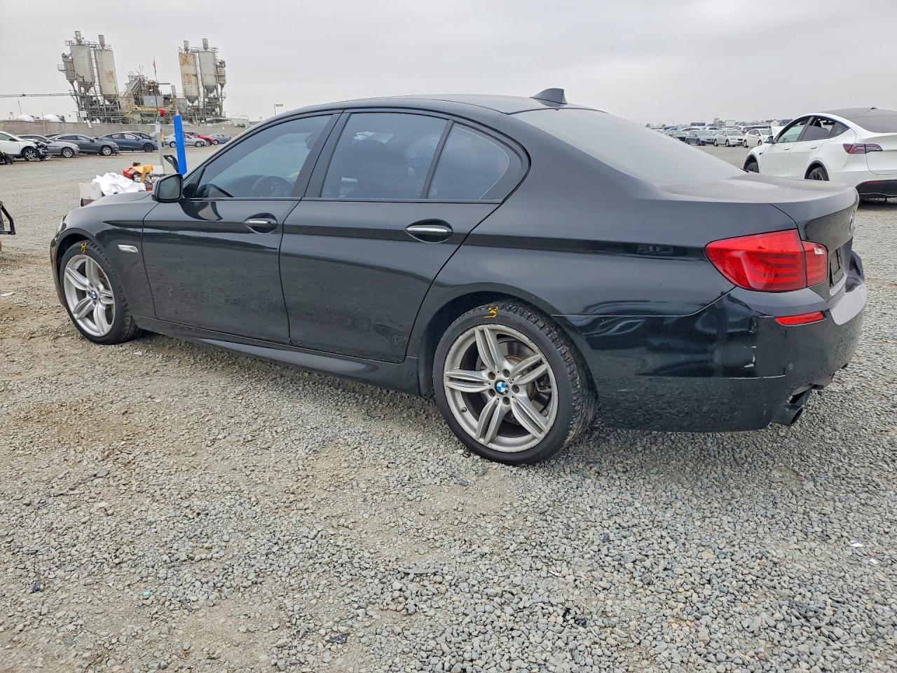 2019 BMW 5 Series 530I - zdjęcie 2