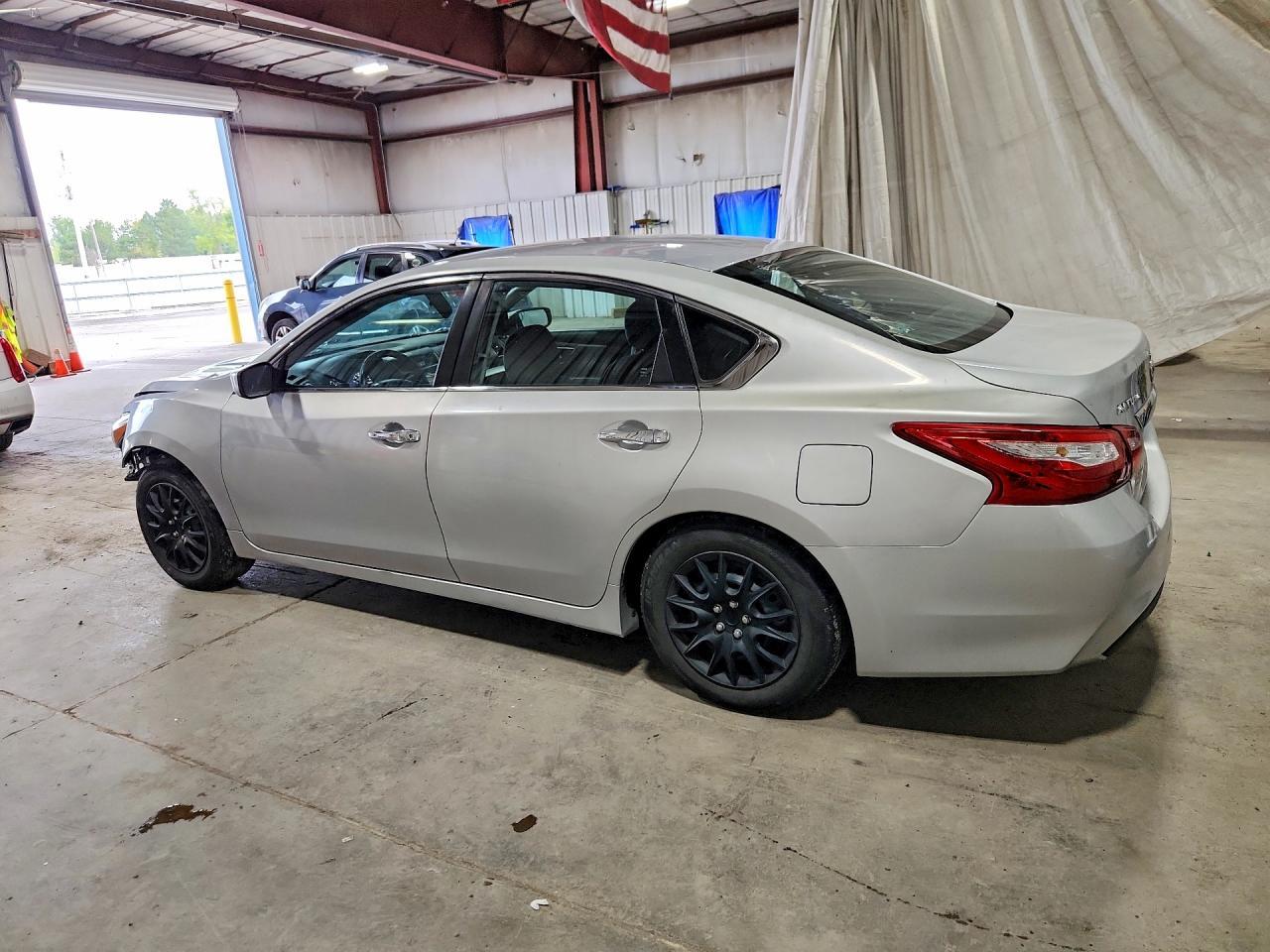2016 Nissan Altima 2.5 S - zdjęcie 2