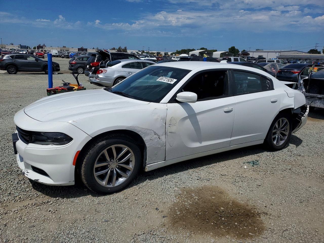 2016 Dodge Charger Sxt - zdjęcie główne