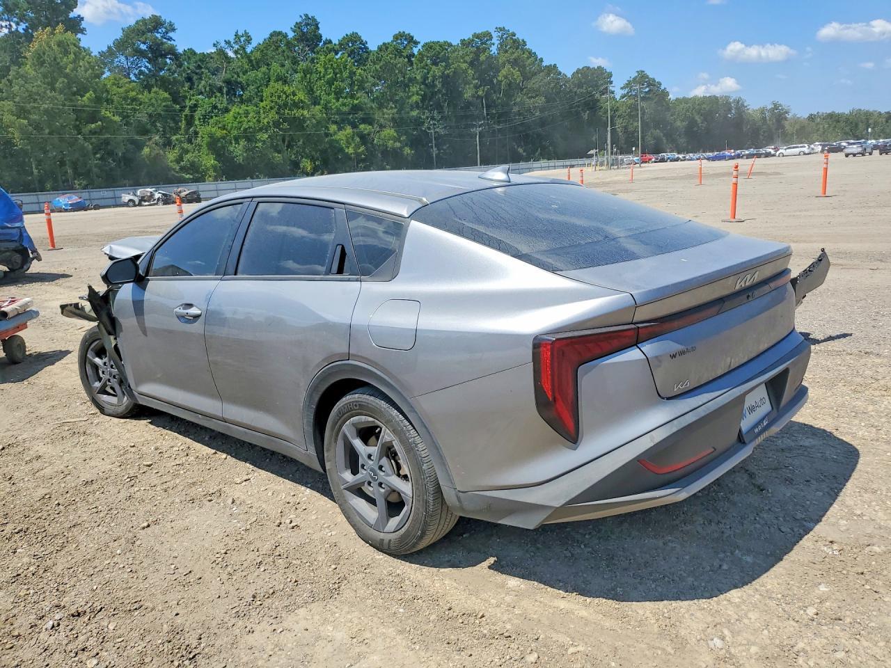 2025 Kia K4 Lxs - zdjęcie 2