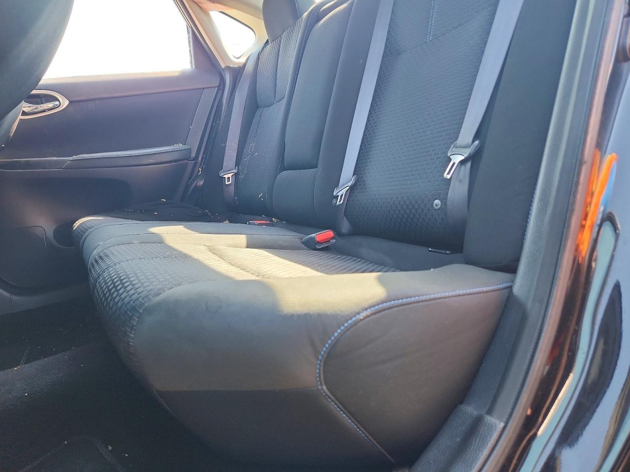 2018 Nissan Sentra Sr - zdjęcie 10