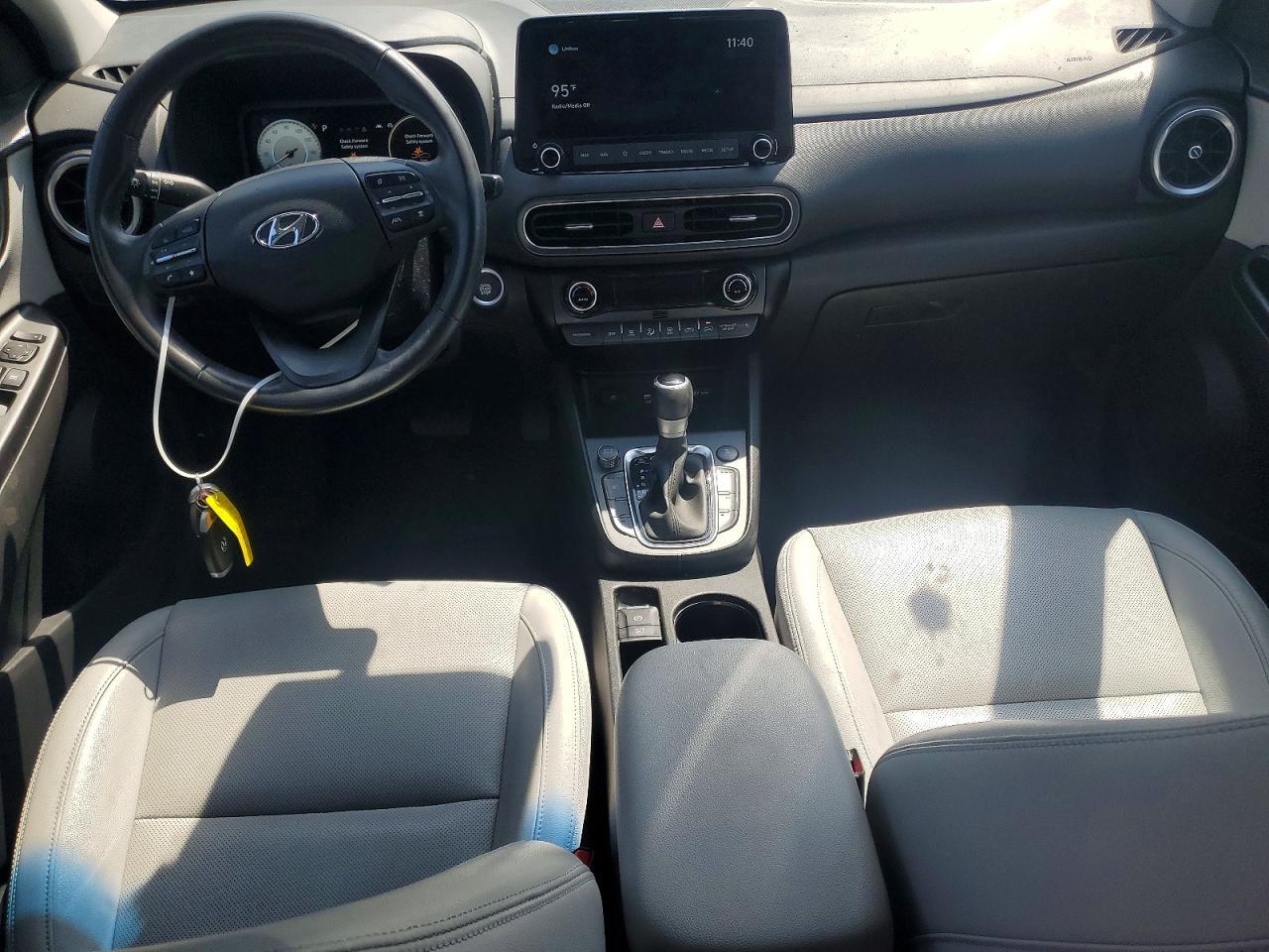 2022 Hyundai Kona Limited - zdjęcie 8