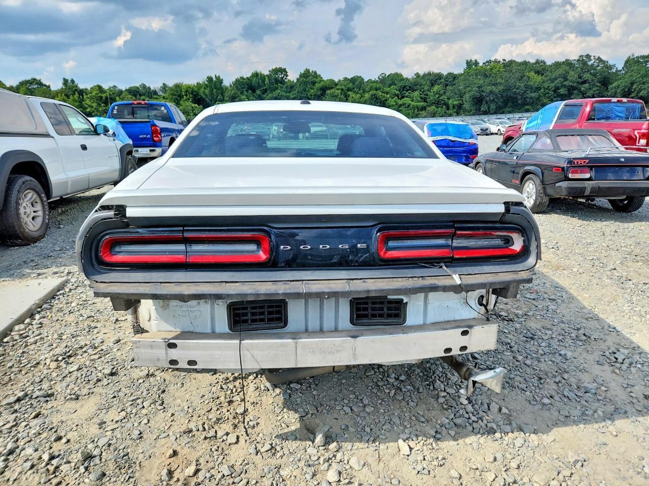 2015 Dodge Challenger Sxt - zdjęcie 6