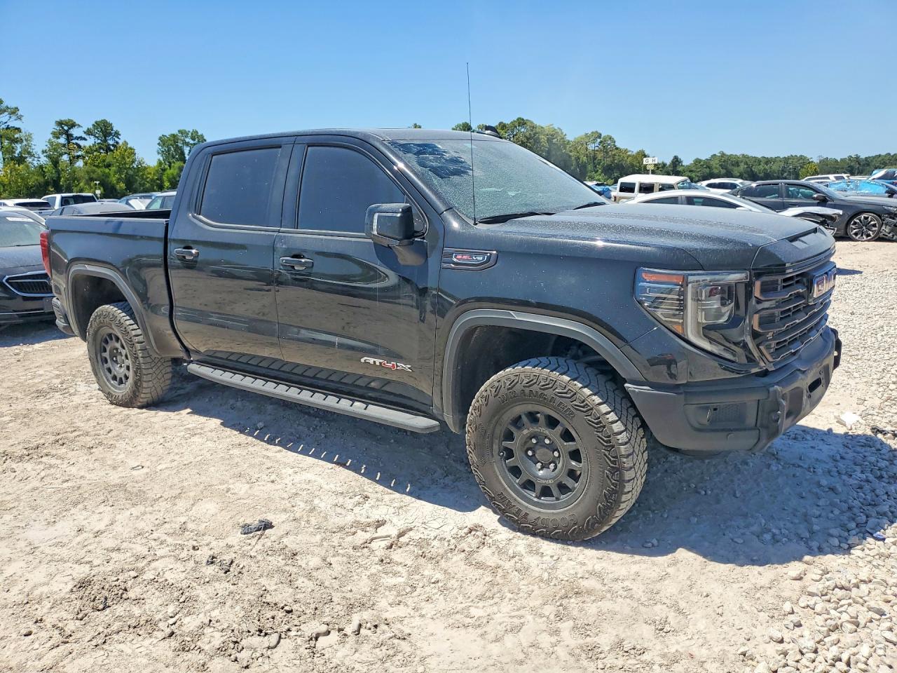 2025 GMC Sierra K1500 At4X - zdjęcie 4
