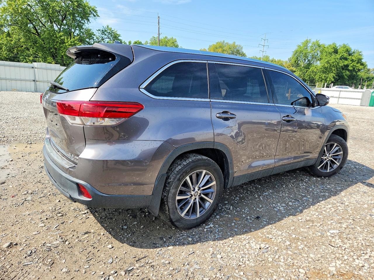 2019 Toyota Highlander Xle - zdjęcie 3