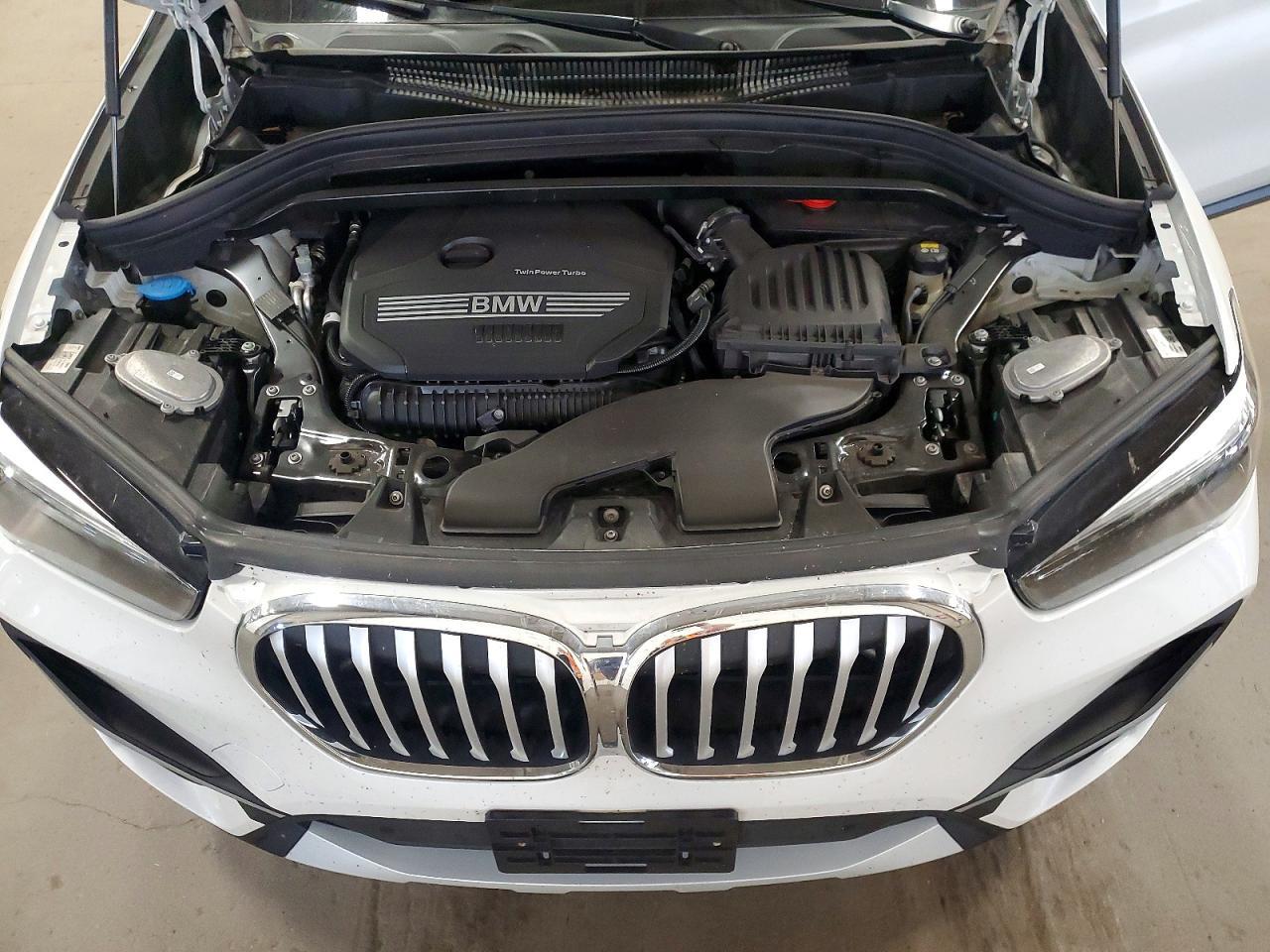 2021 BMW X1 xDrive28I - zdjęcie 12