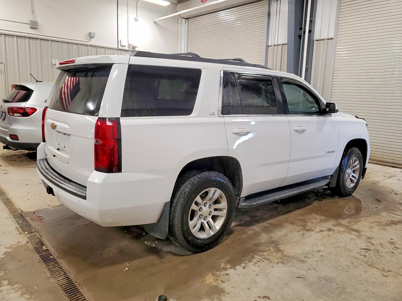 2015 Chevrolet Tahoe K1500 Ls - zdjęcie 3