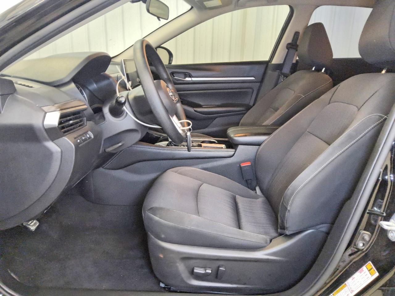 2023 Nissan Altima Sv - zdjęcie 7