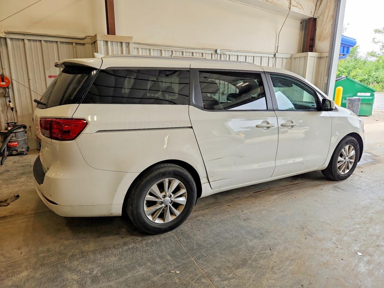 2016 Kia Sedona Lx - zdjęcie 3