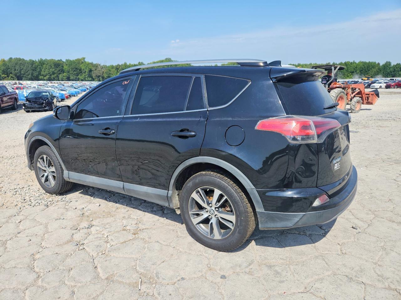 2017 Toyota Rav4 Xle - zdjęcie 2