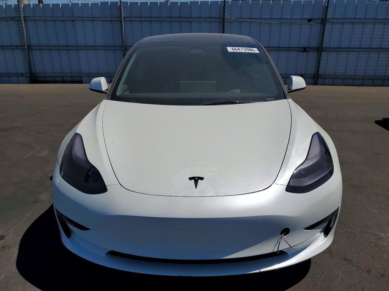 2023 Tesla Model 3 - zdjęcie 5