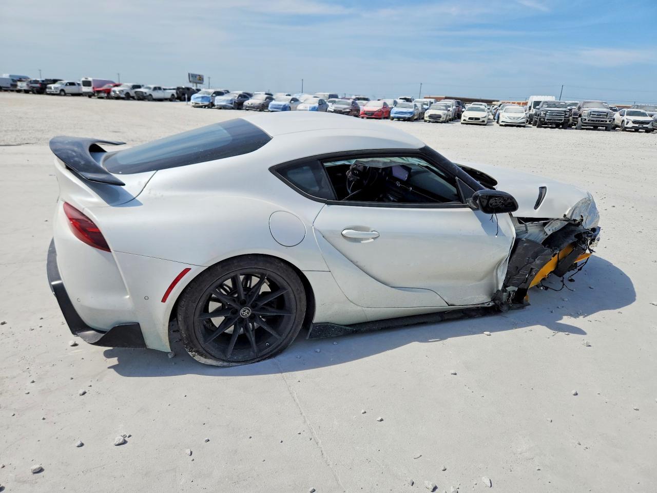 2024 Toyota Gr Supra 45Th Anniversary Edition - zdjęcie 3