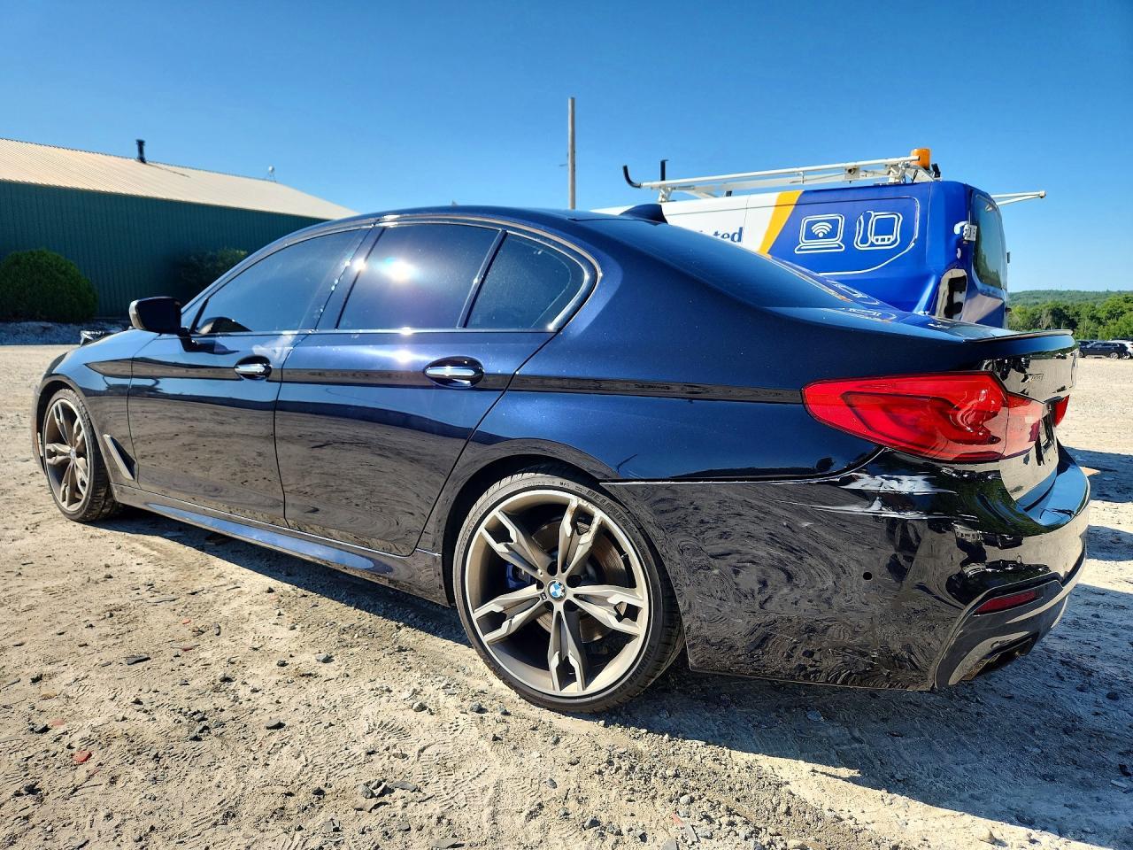 2018 BMW Seria 5 M550i - zdjęcie 2