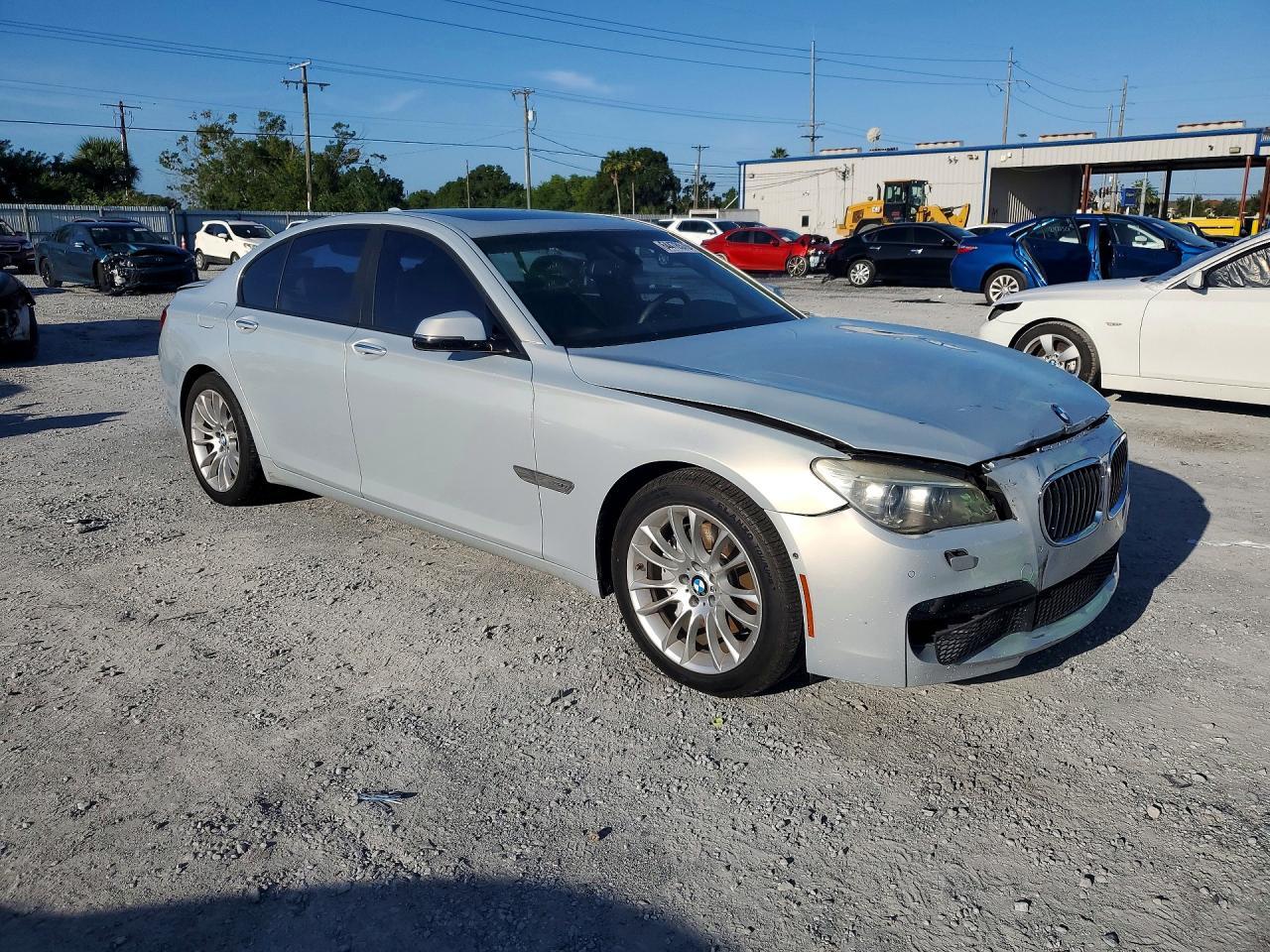 2013 BMW 740 I - zdjęcie 4