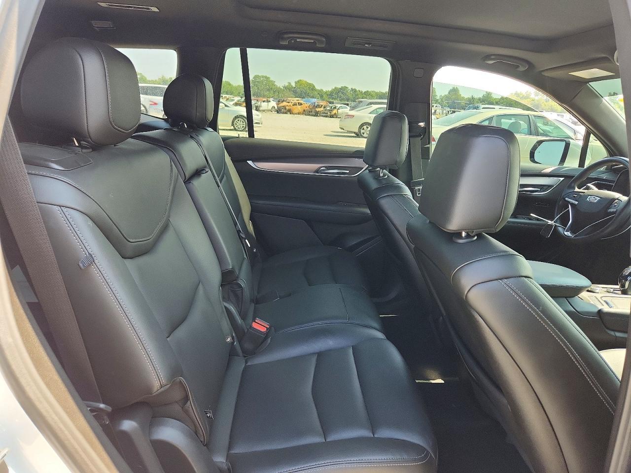 2023 Cadillac Xt6 Luxury - zdjęcie 11