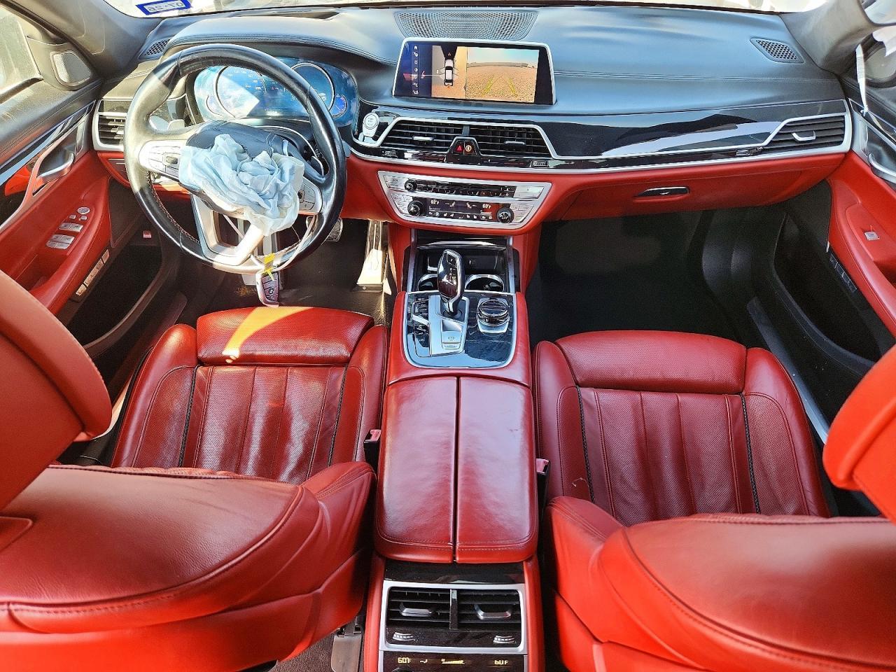 2018 BMW 750 I - zdjęcie 8