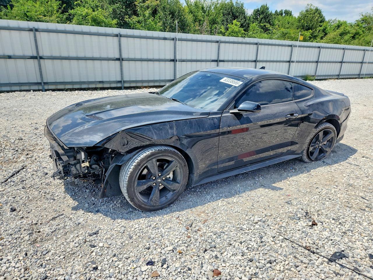 2022 Ford Mustang - zdjęcie główne