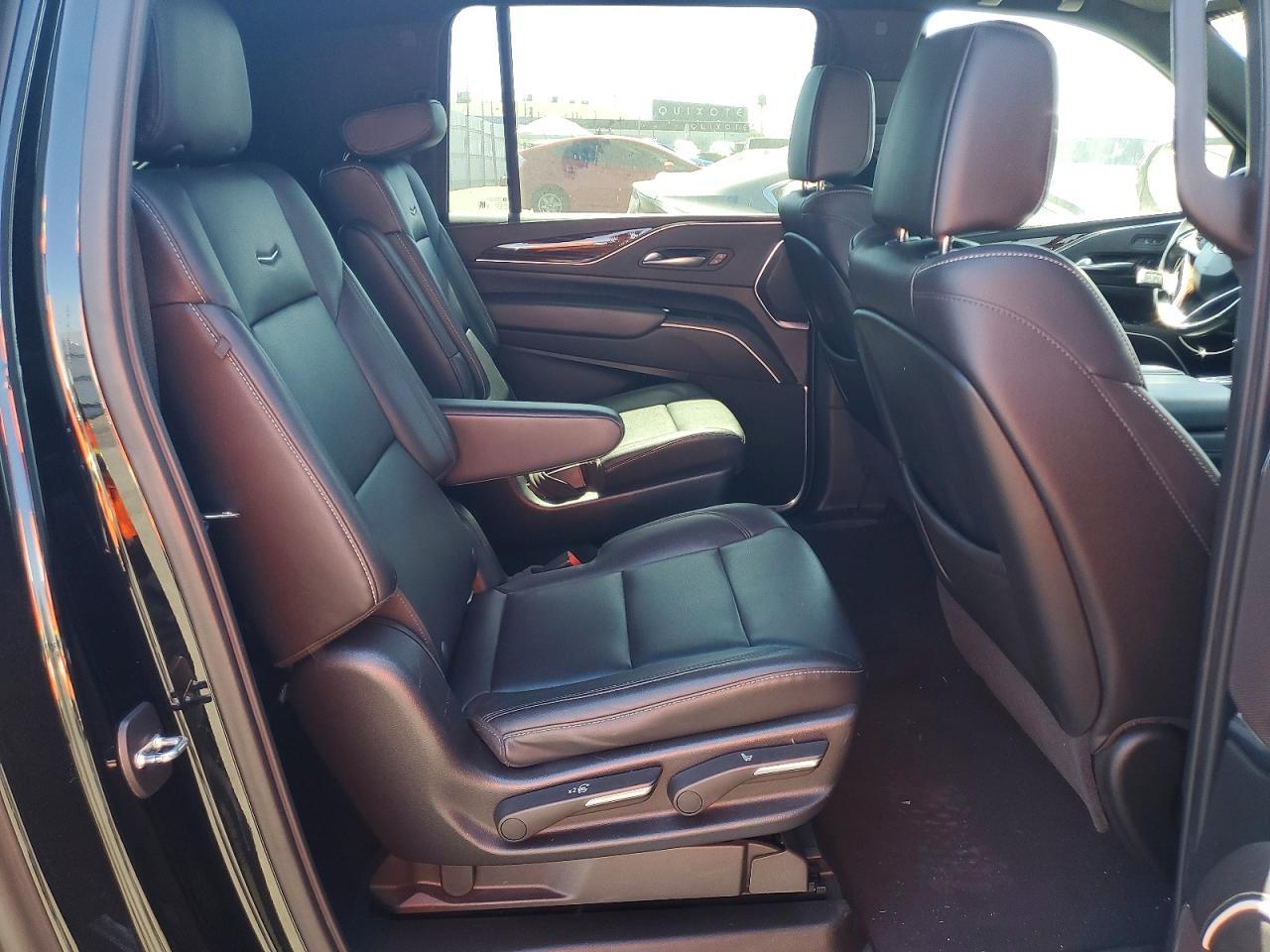 2021 Cadillac Escalade Esv Luxury - zdjęcie 11