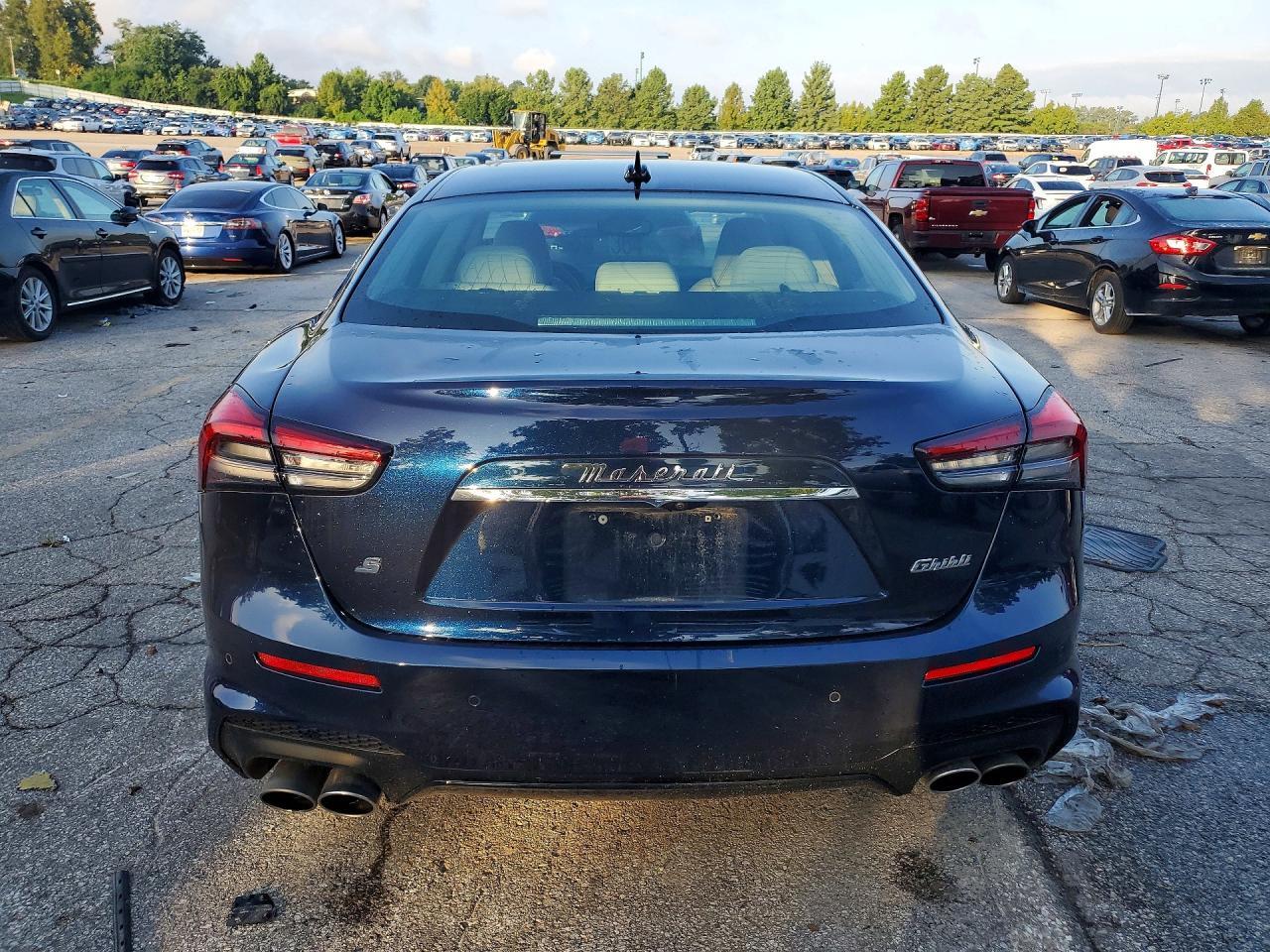 2021 Maserati Ghibli S - zdjęcie 6