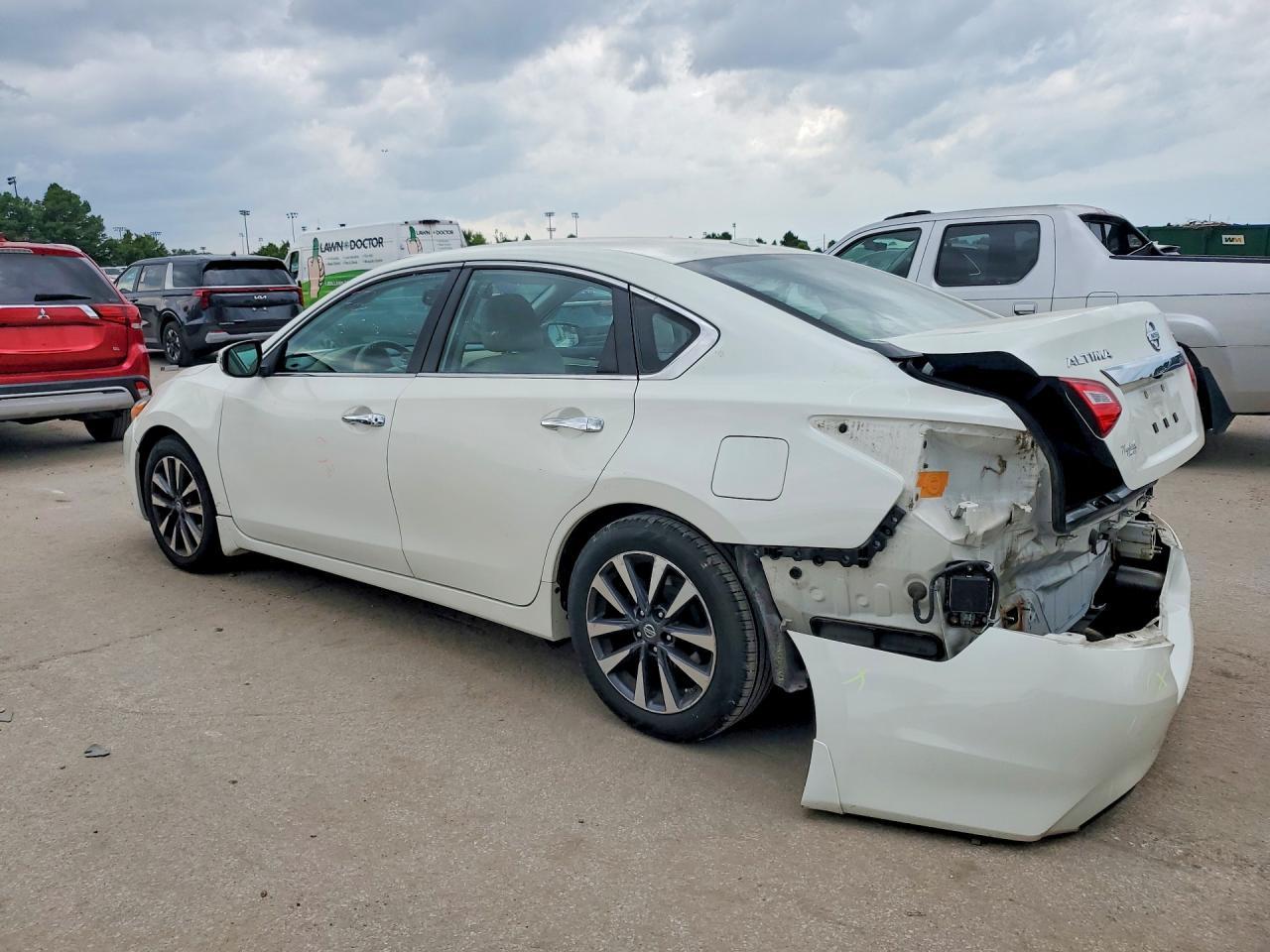 2017 Nissan Altima 2.5 Sv - zdjęcie 2