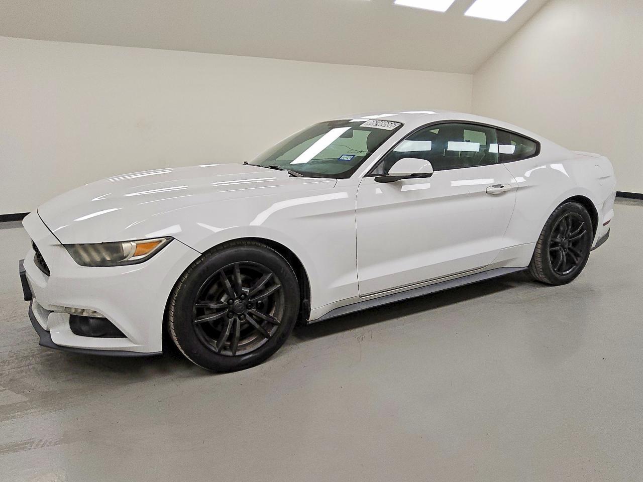 2017 Ford Mustang - zdjęcie główne
