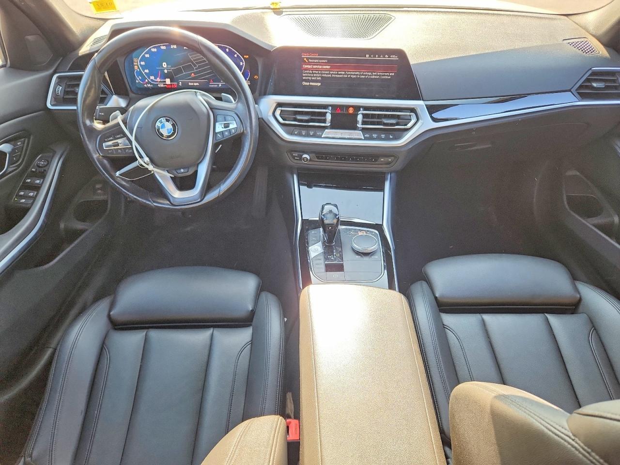 2019 BMW Seria 3 330i - zdjęcie 8