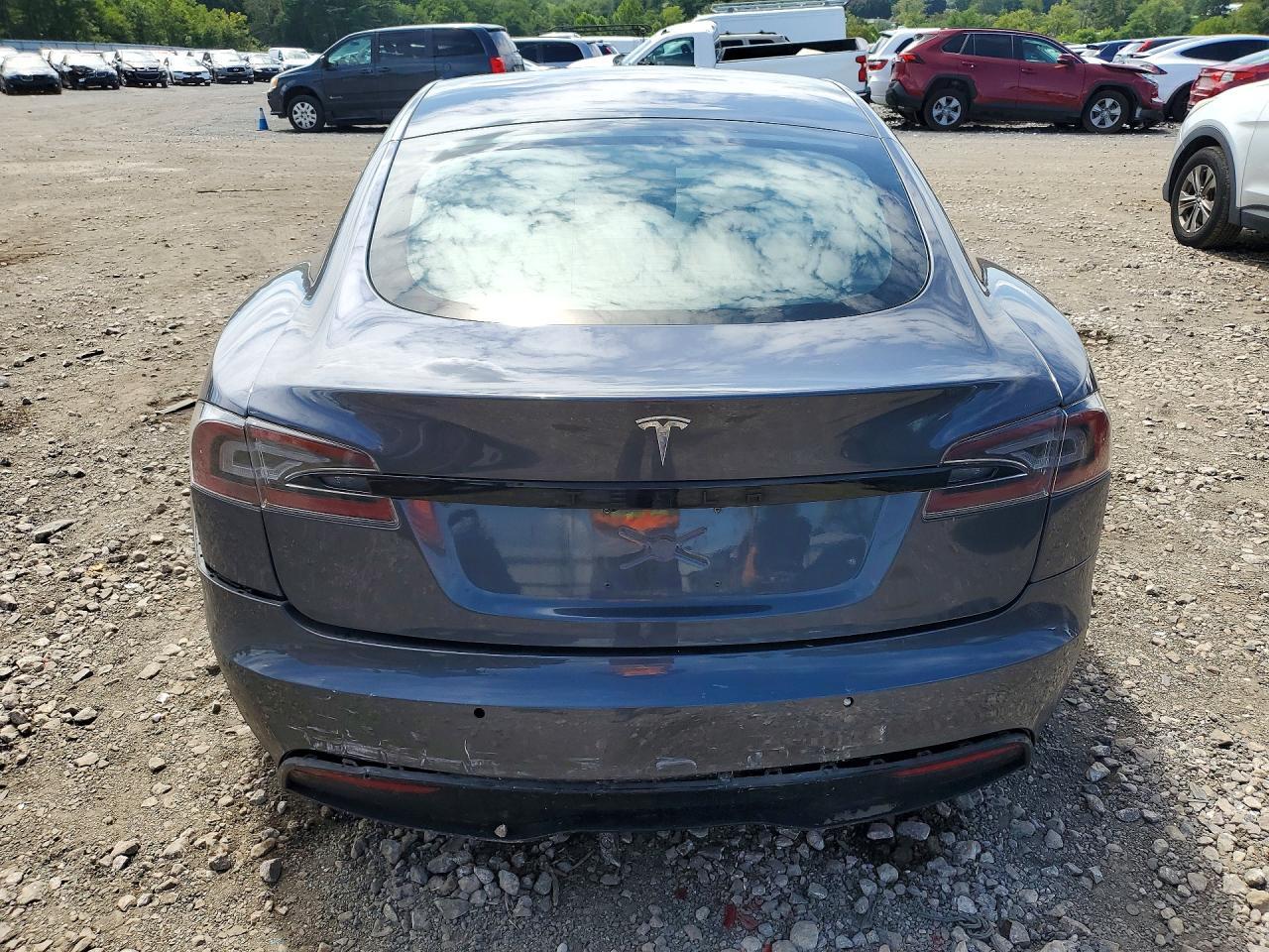 2022 Tesla Model S - zdjęcie 6