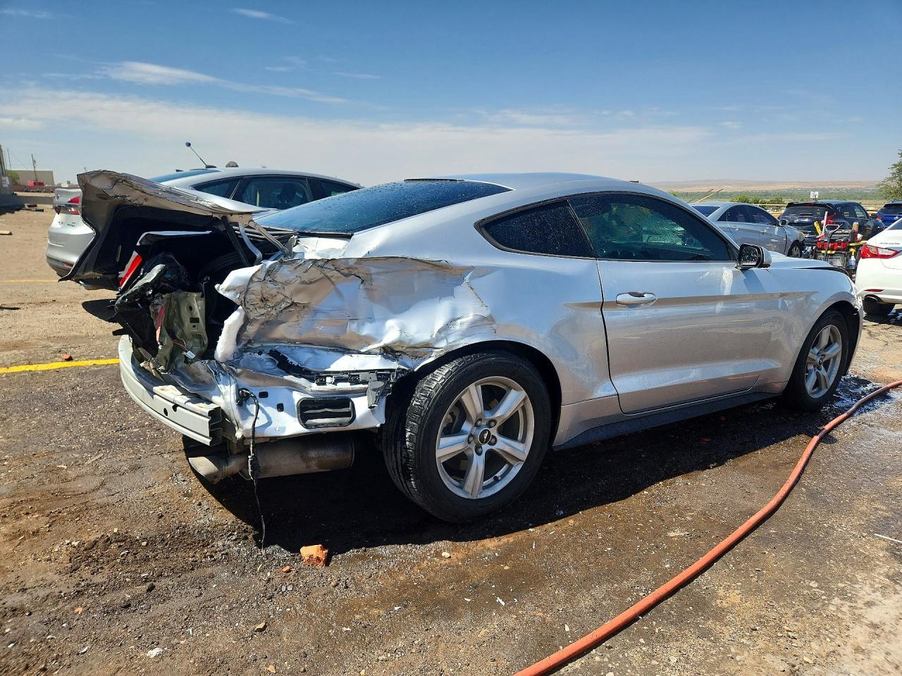 2016 Ford Mustang - zdjęcie 3