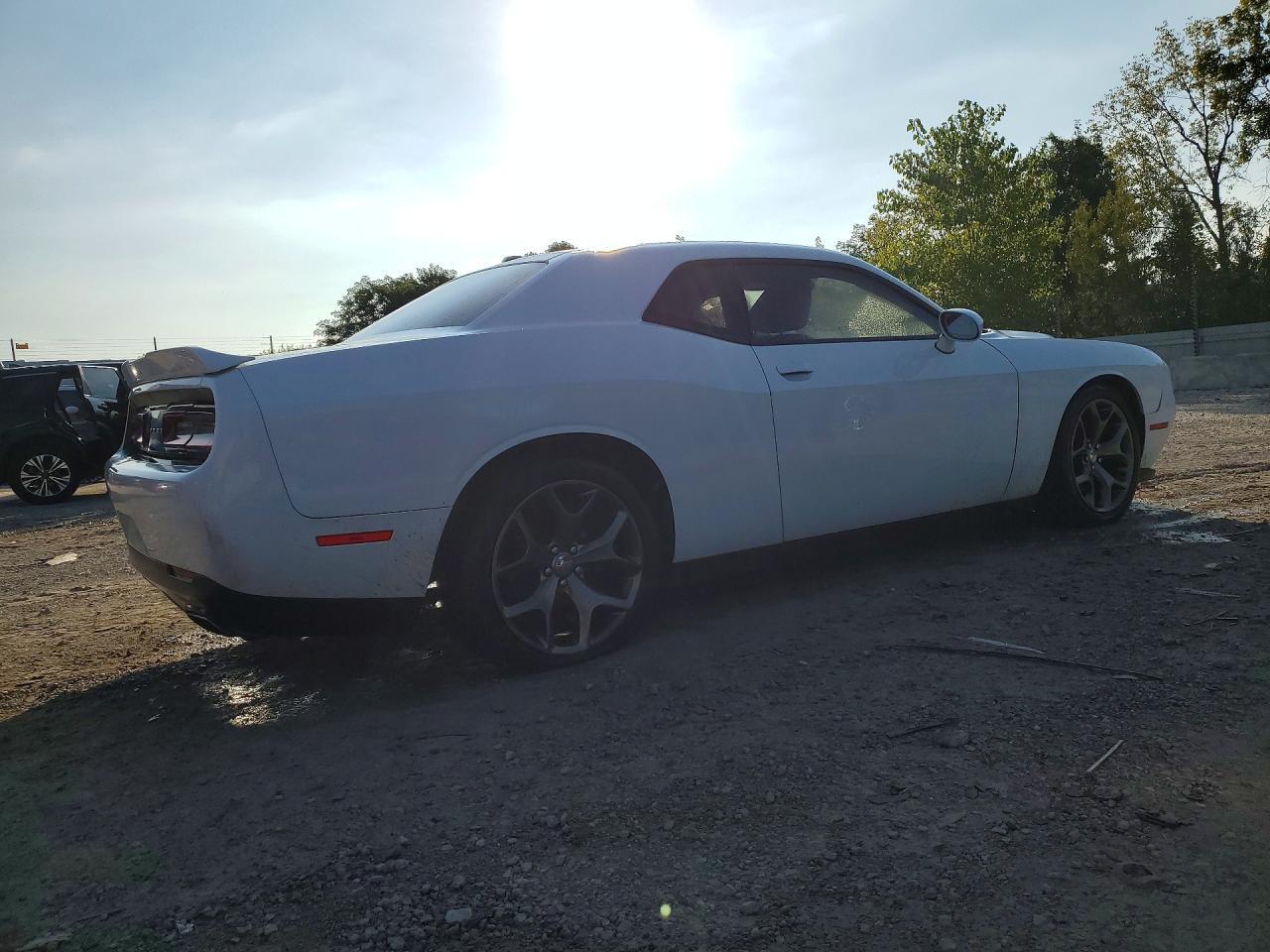 2015 Dodge Challenger Sxt - zdjęcie 3