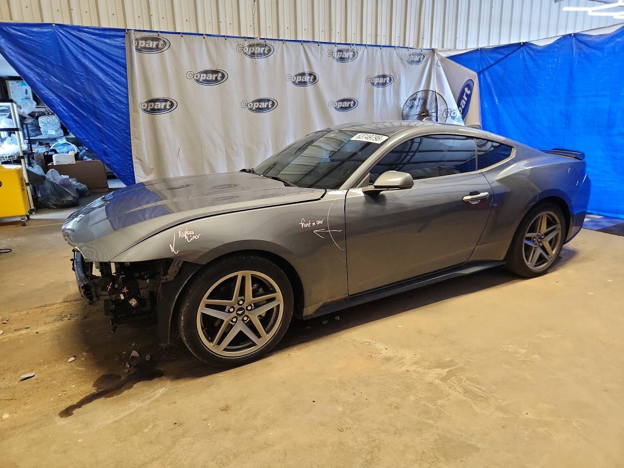 2024 Ford Mustang - zdjęcie główne