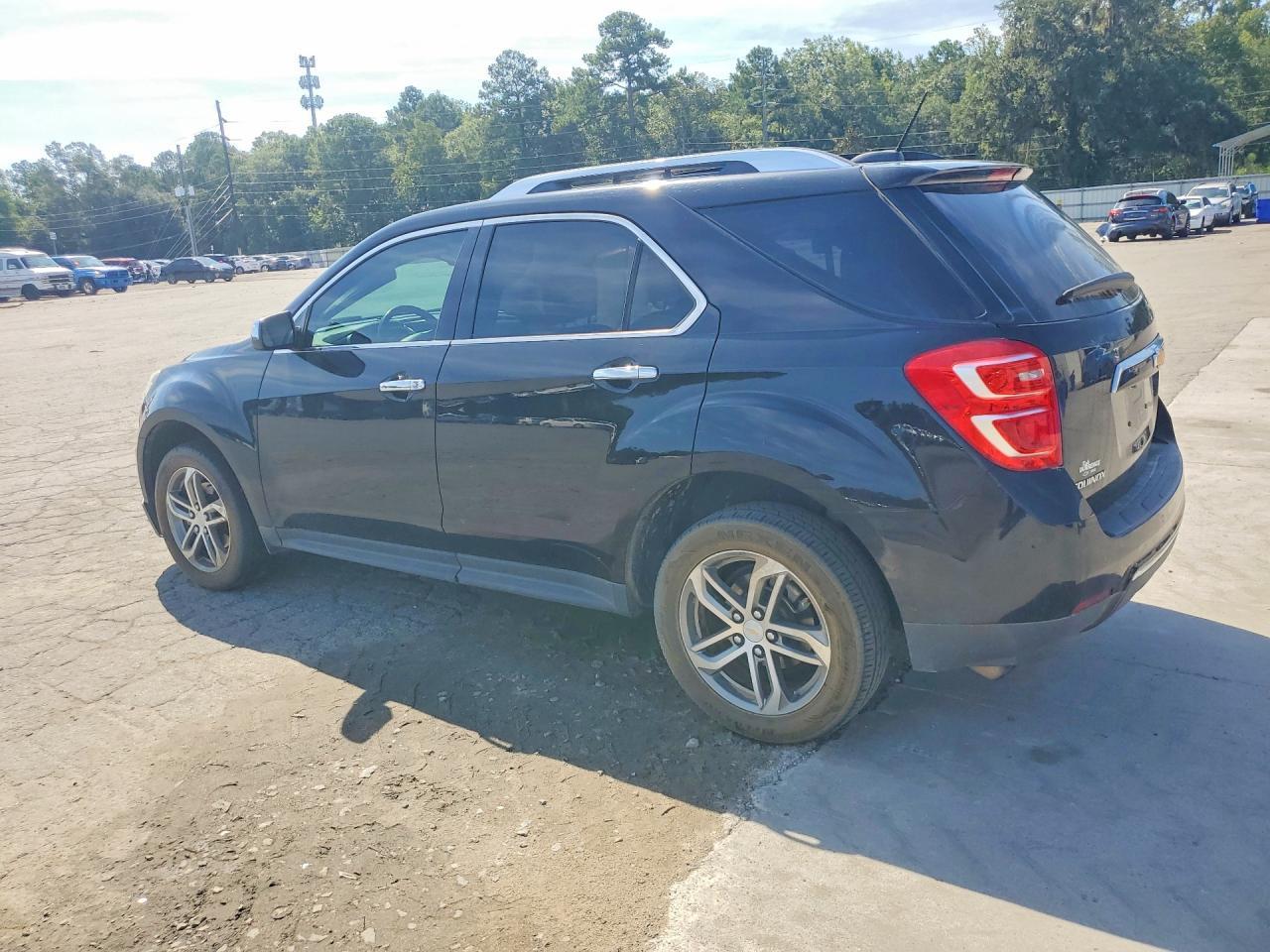 2017 Chevrolet Equinox Premier - zdjęcie 2